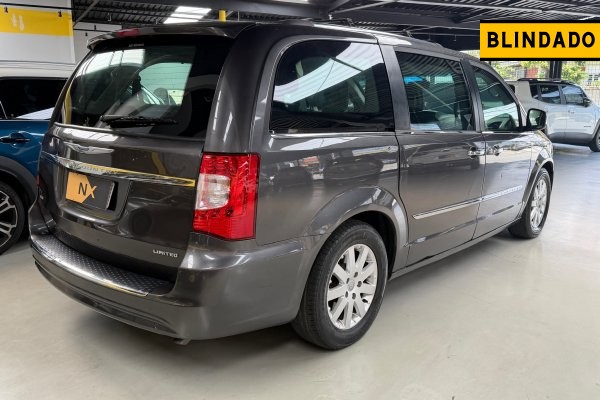 CHRYSLER TOWN & COUNTRY 3.6 LIMITED V6 24V GASOLINA 4P AUTOMÁTICO 2015/2015